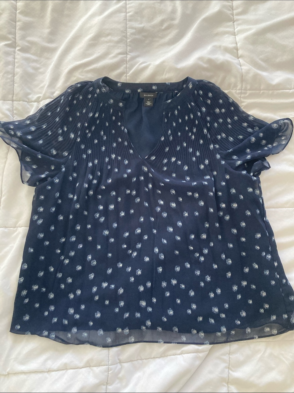 Halogen patterned navy blouse